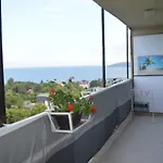 Happy Vacation 2 Апартамент