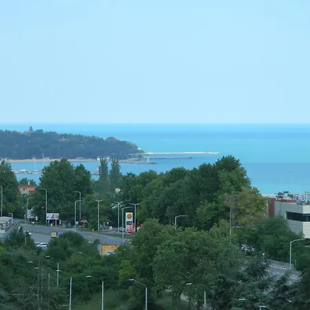 Apartament Happy Vacation 2 *