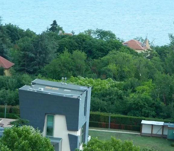 Apartmán Happy Vacation 2 *